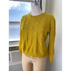 MUSTARD CABLE SWEATER//Size Medium